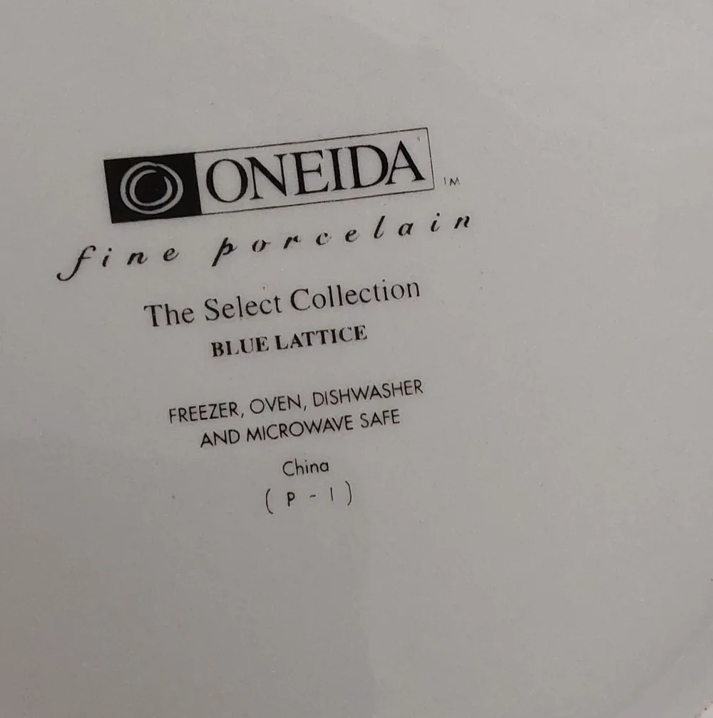 Oneida Floral Dinner Plates with Blue Lattice and Pink‎ Accents 5 Plates